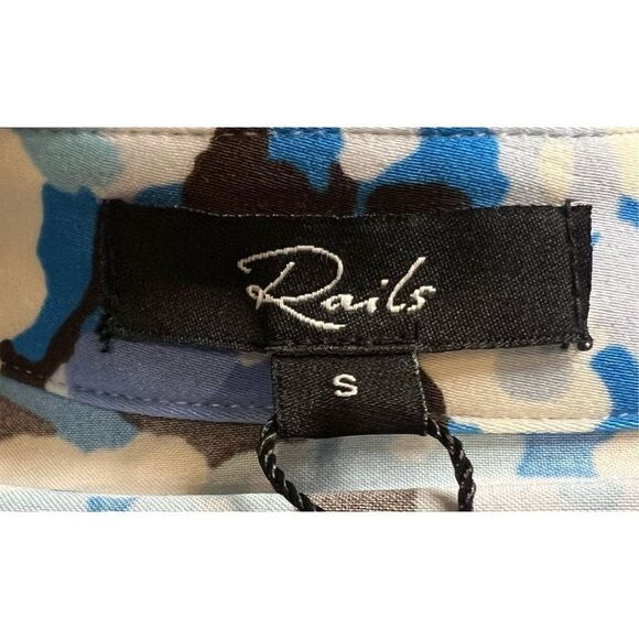 Rails Lisa Top in Blue Zinnia Button Up NWOT Size Small - Picture 8 of 9